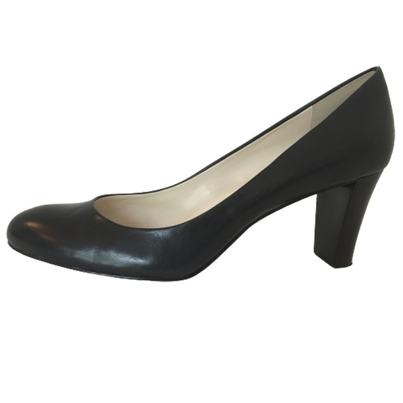 Calvin Klein Babe Leather Shoes Pumps Heels Dark Blue Classic EUC - Picture 2 of 11